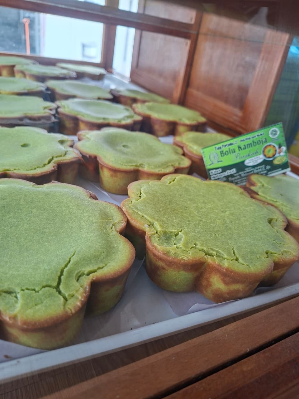 Bolu Kamboja Barkah dan Bika Ubi Barkah