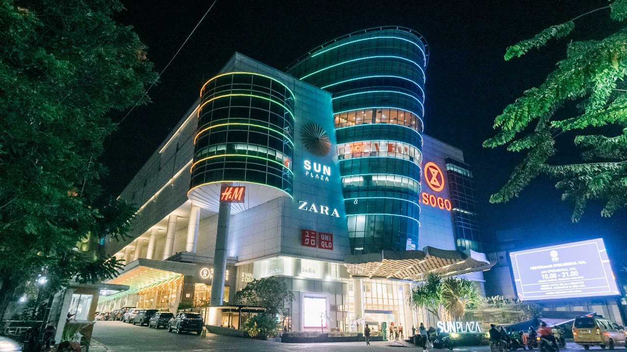 Sun Plaza
