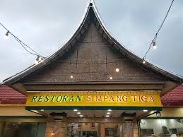 Restoran Simpang Tiga Medan