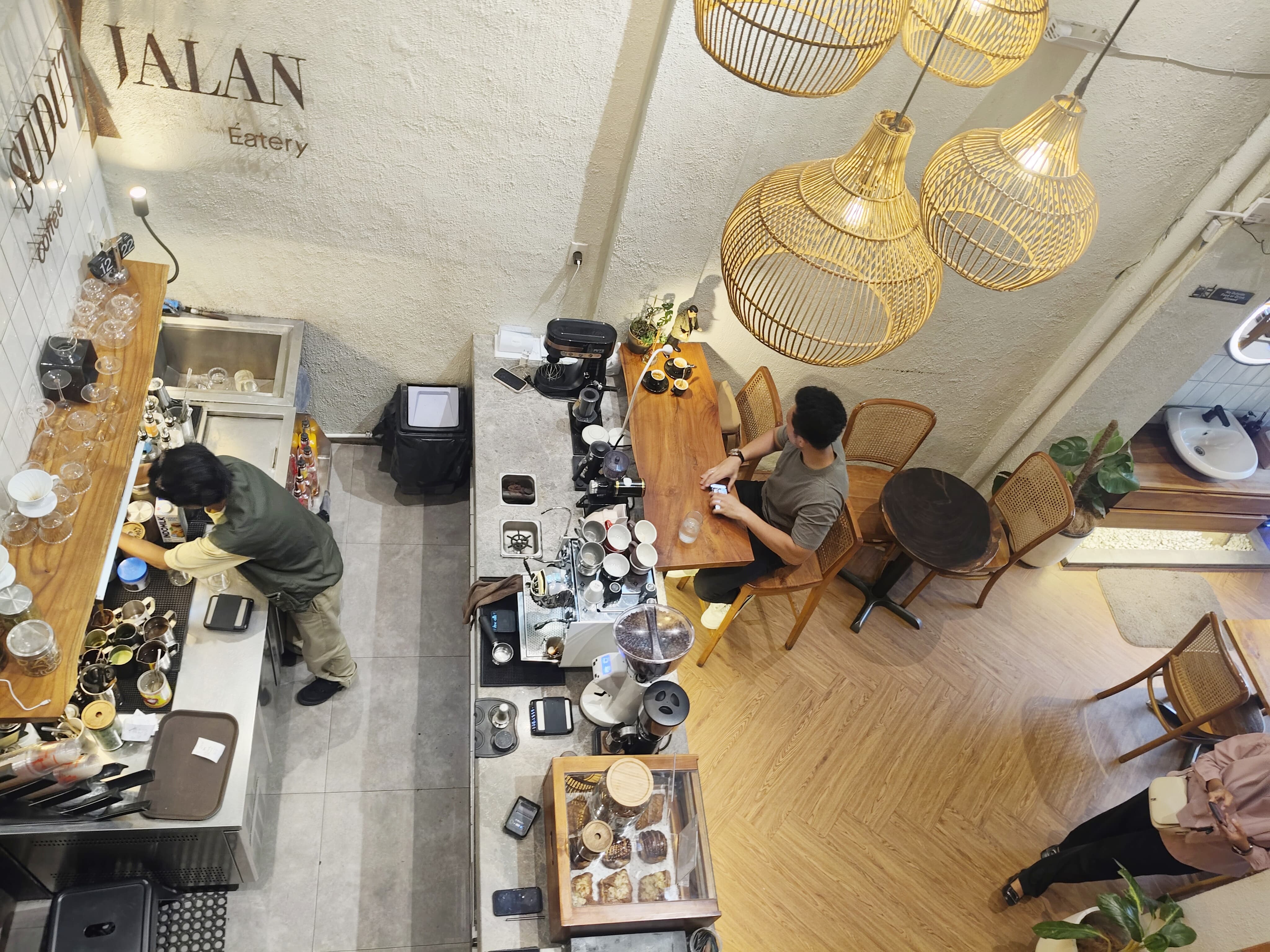 Sudut Jalan Coffee & Eatry 