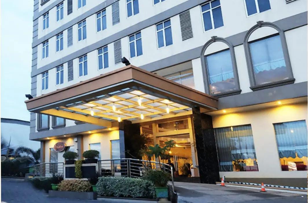 Grand Kanaya Hotel