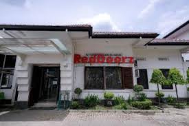 REDDOORZ AVROS GUEST HOUSE